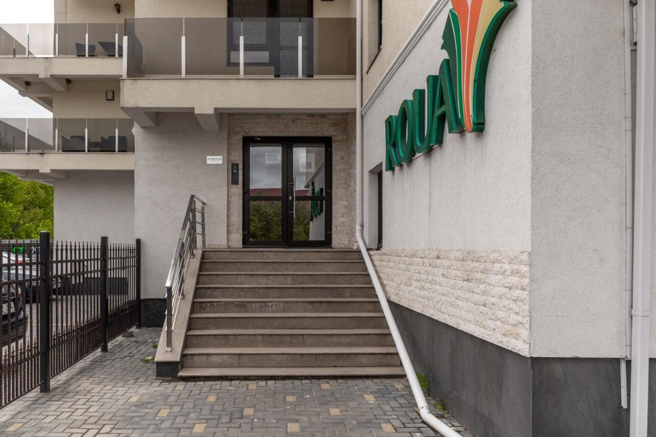 Dreamgarden Airport Apartment & Secure Parking & Airport Shuttle ヤシ エクステリア 写真